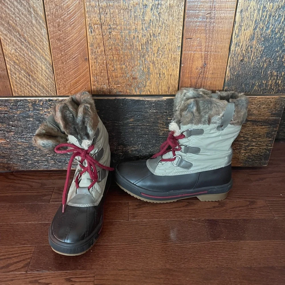 Call it Spring Winter Boot 🥾 - Picture 2 of 6
